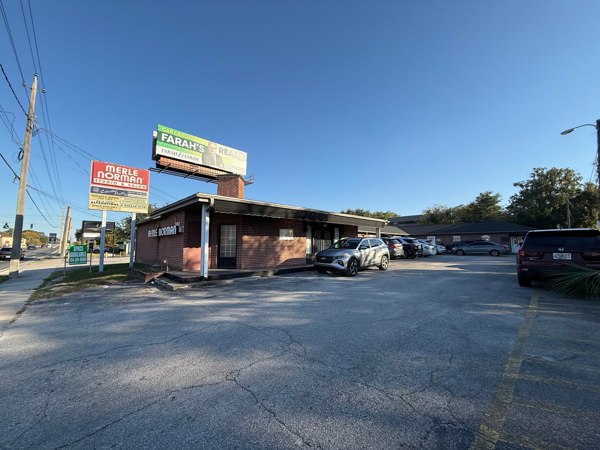 1012 E Silver Springs Blvd, Ocala, FL for lease Building Photo- Image 1 of 3