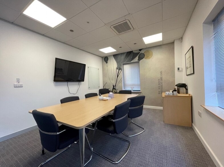 70-74 Macrae Rd, Bristol for lease - Interior Photo - Image 2 of 4