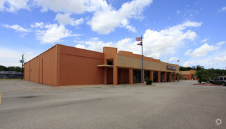 More details for 410-480 Plantation Dr, Lake Jackson, TX - Retail for Lease