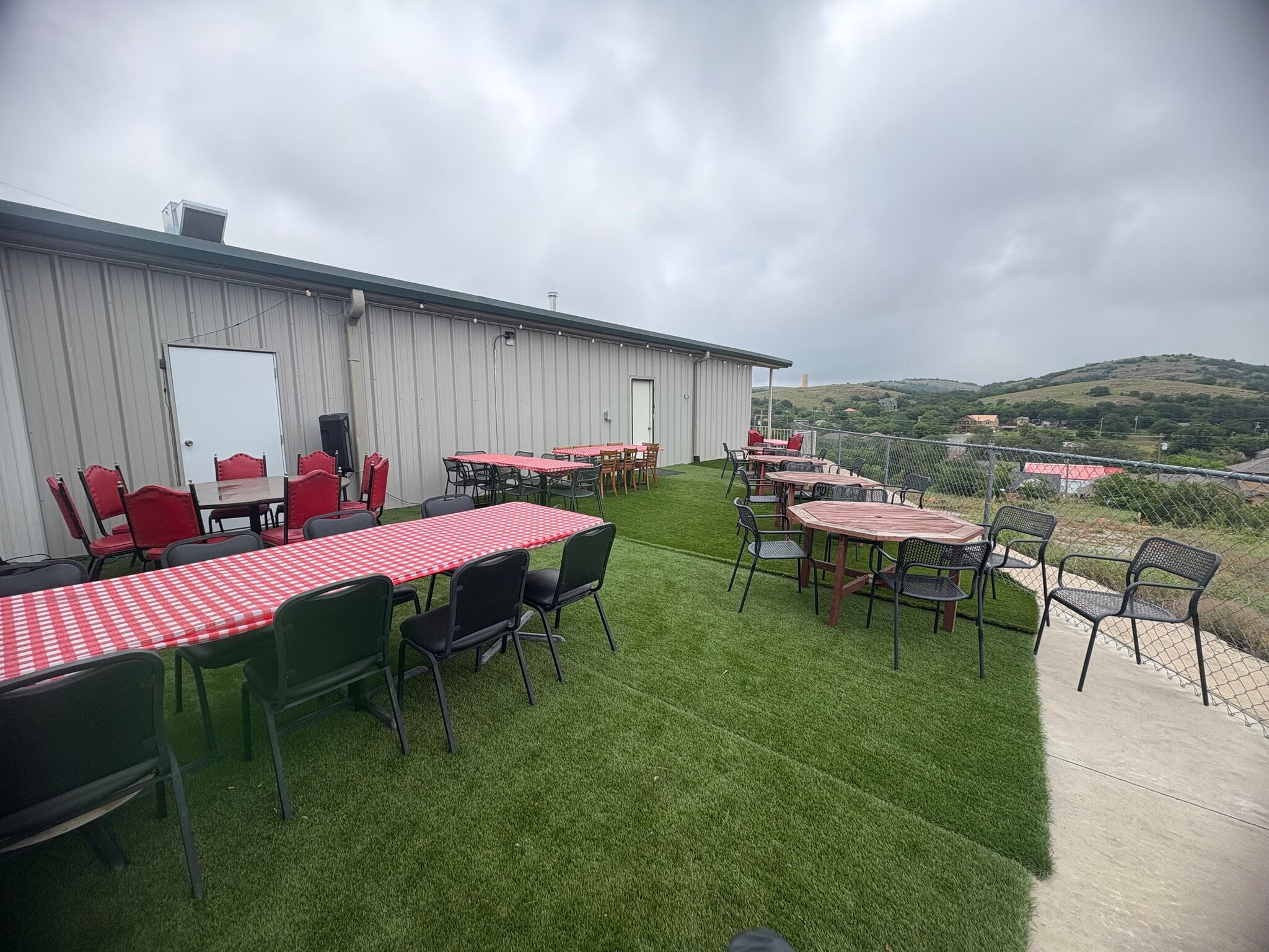 18377 State Highway 49 & 18407 State Highway 49, Medicine Park, OK à vendre Photo intérieure- Image 1 de 26