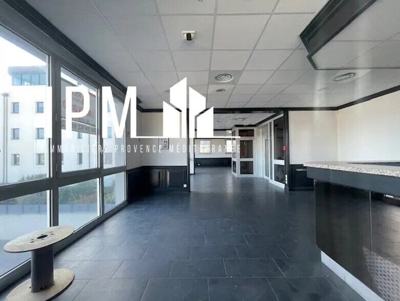 Commerce de détail dans Aix-en-Provence à louer - Photo intérieure - Image 1 de 6