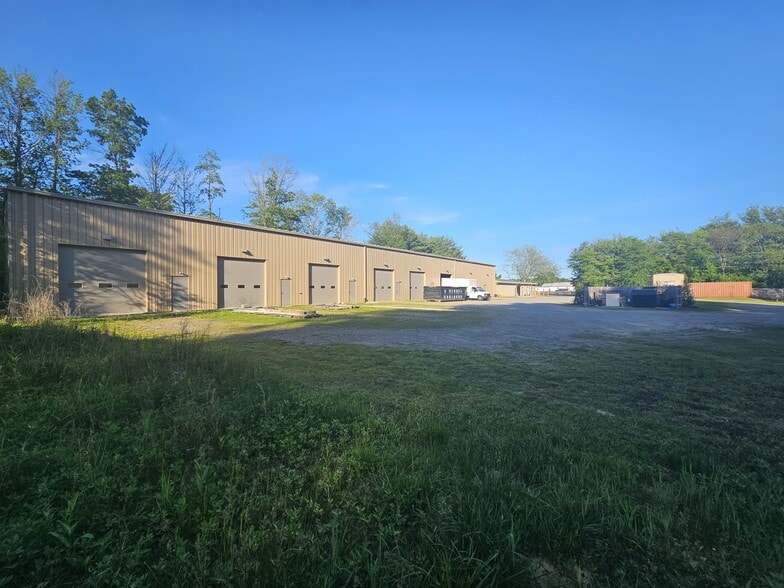 938 Lakewood Farmingdale Rd, Howell, NJ for lease - Building Photo - Image 1 of 3