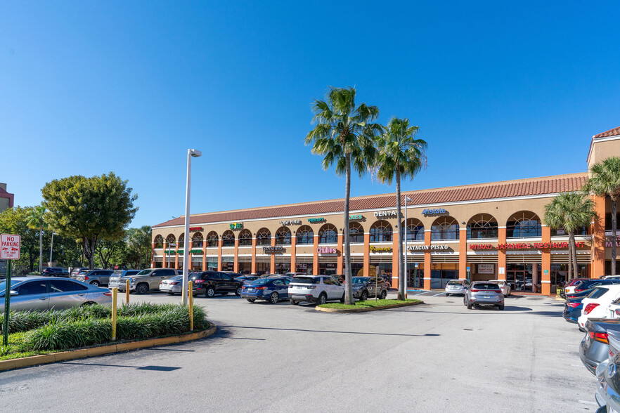 7902-7930 NW 36th St, Miami, FL for lease - Building Photo - Image 1 of 5