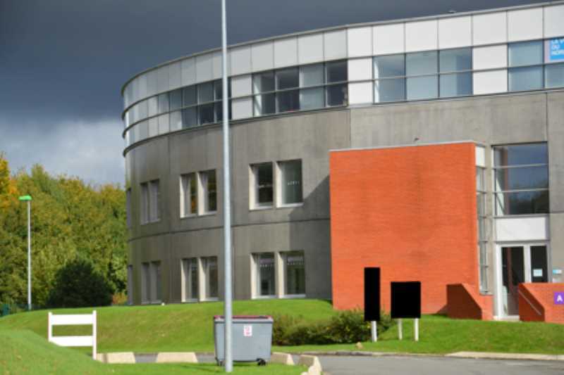Bureau dans Lambersart à louer - Photo du bâtiment - Image 2 de 10