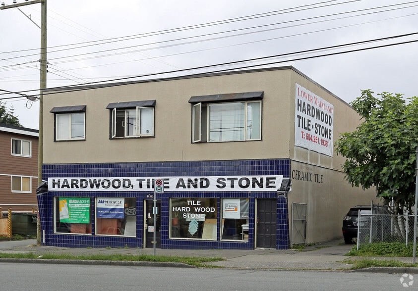636 Commercial Dr, Vancouver, BC à louer - Photo du bâtiment - Image 2 de 2