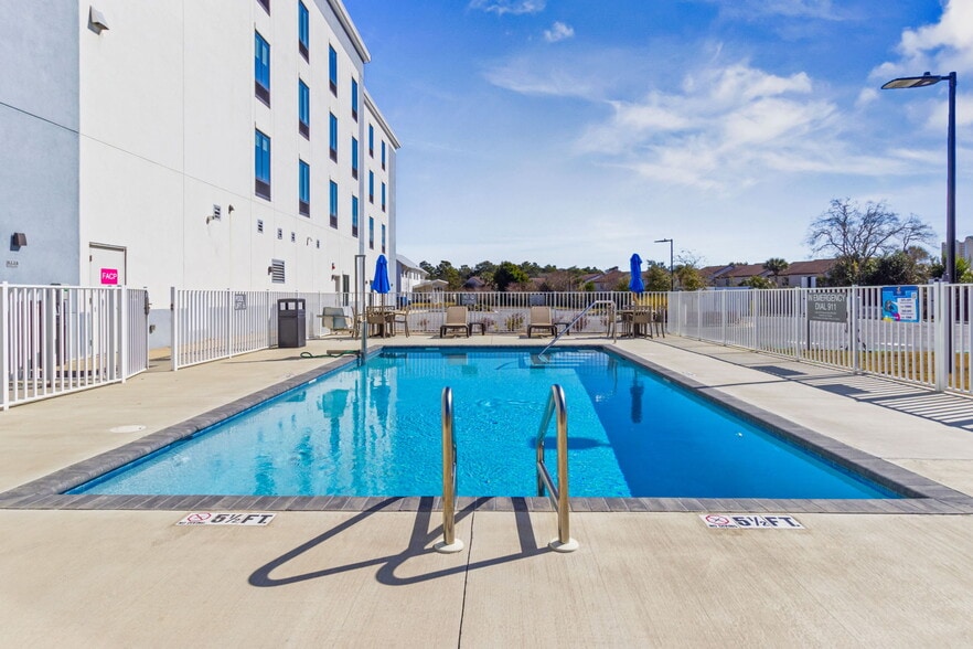 17701 Panama City Beach Pky, Panama City Beach, FL for sale - Building Photo - Image 2 of 22