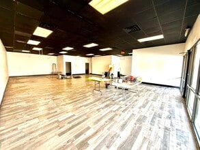 1704 Southside Blvd, Jacksonville, FL à louer Photo intérieure- Image 2 de 2