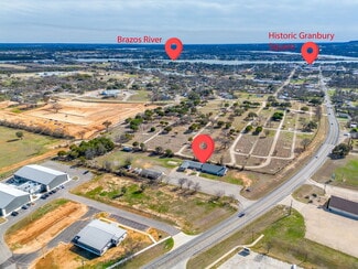 Plus de détails pour 1107 Weatherford Hwy, Granbury, TX - Spécialité à vendre