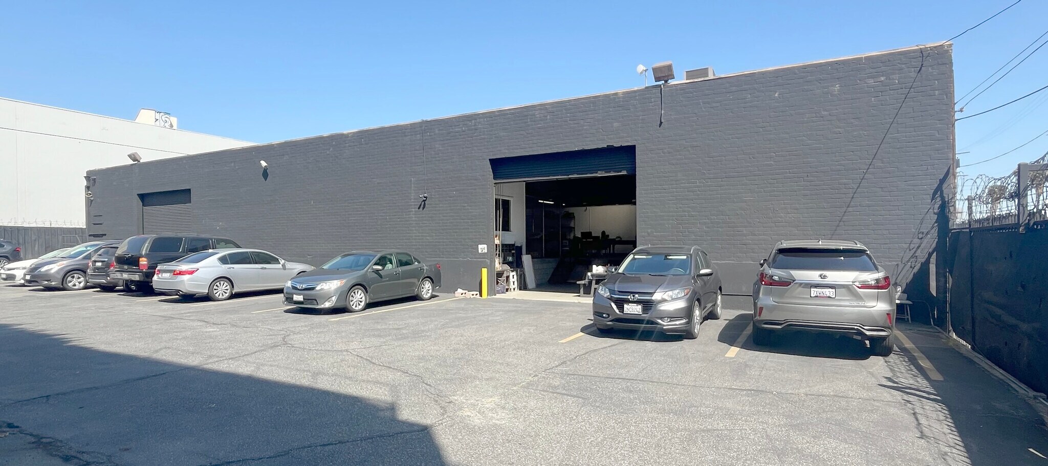 1329-1345 E 16th St, Los Angeles, CA à vendre Photo du bâtiment- Image 1 de 1