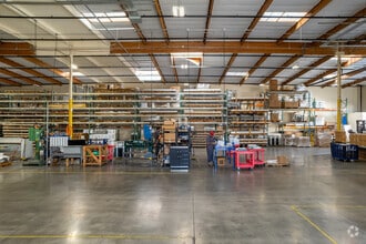4553-4557 Firestone Blvd, South Gate, CA for lease Interior Photo- Image 2 of 9