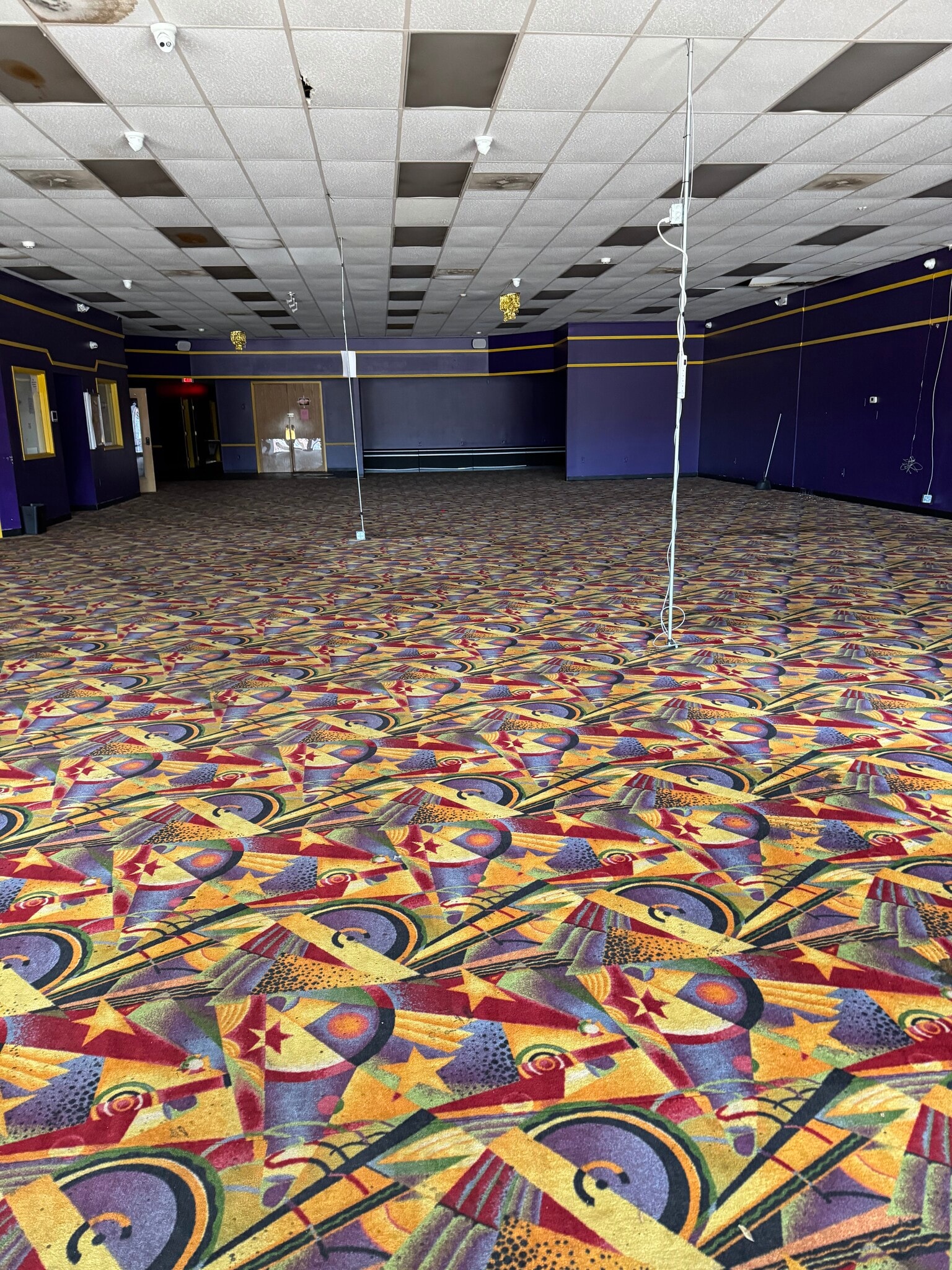 100-404 Cavalier Sq, Hopewell, VA for lease Building Photo- Image 1 of 1