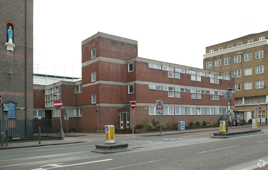 628-634 Commercial Rd, London for sale - Building Photo - Image 3 of 3