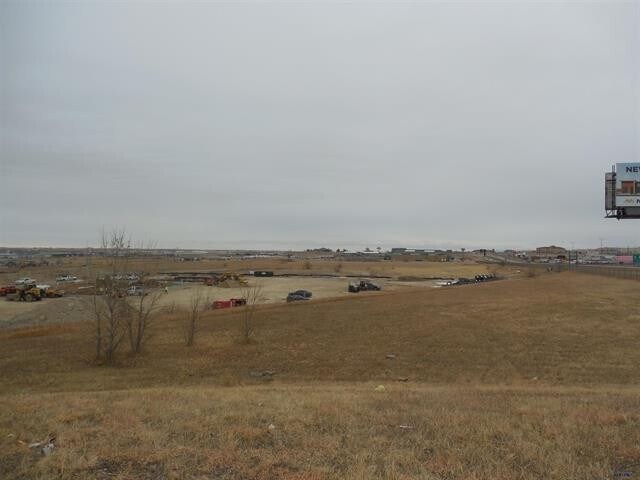 2827 E Mall Dr, Rapid City, SD à vendre - Photo du bâtiment - Image 3 de 10