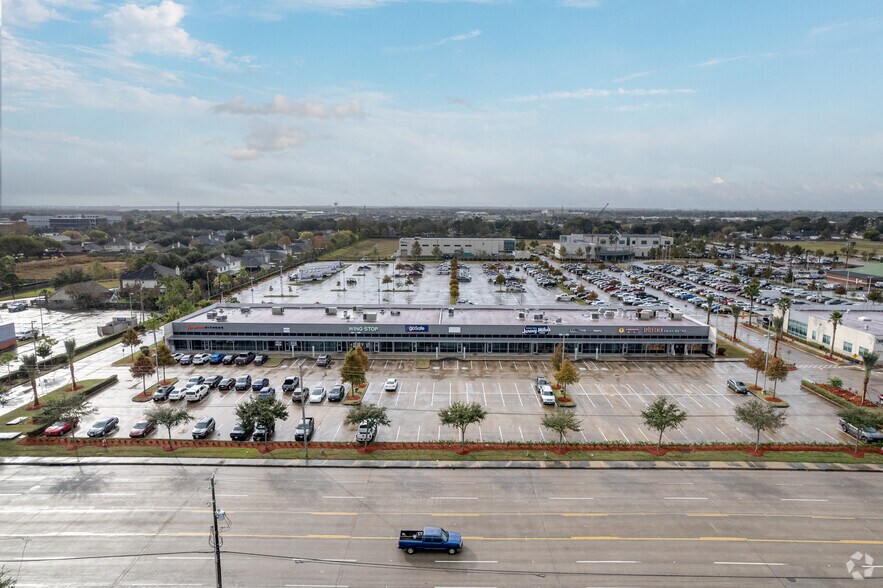 7740 Spencer Hwy, Pasadena, TX à louer - Aérien - Image 3 de 4