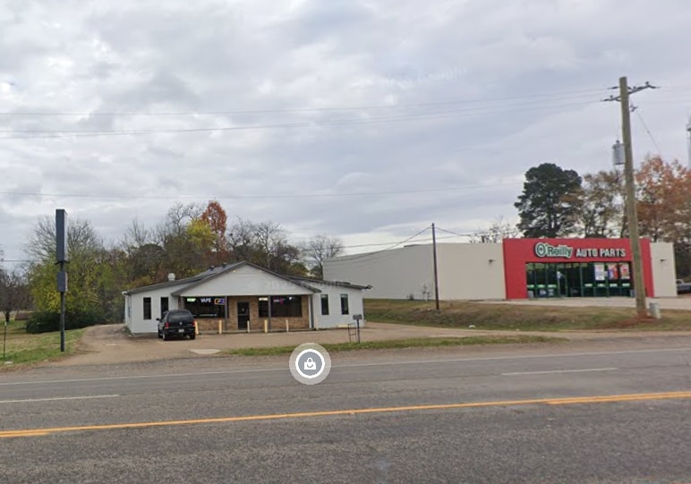 703 Linda Dr, Daingerfield, TX for lease - Building Photo - Image 3 of 3