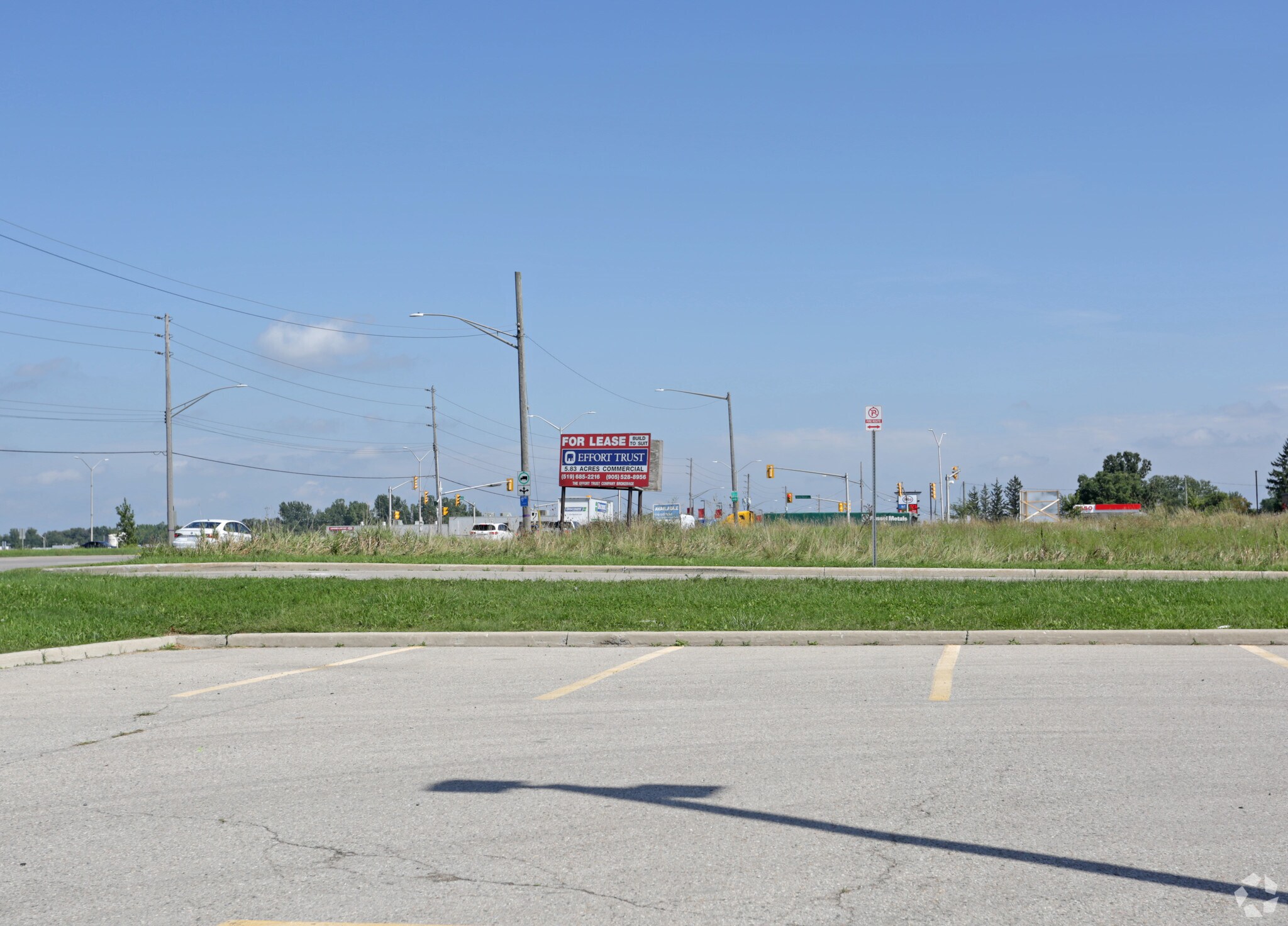 2221 Dundas St, London, ON for sale Primary Photo- Image 1 of 1