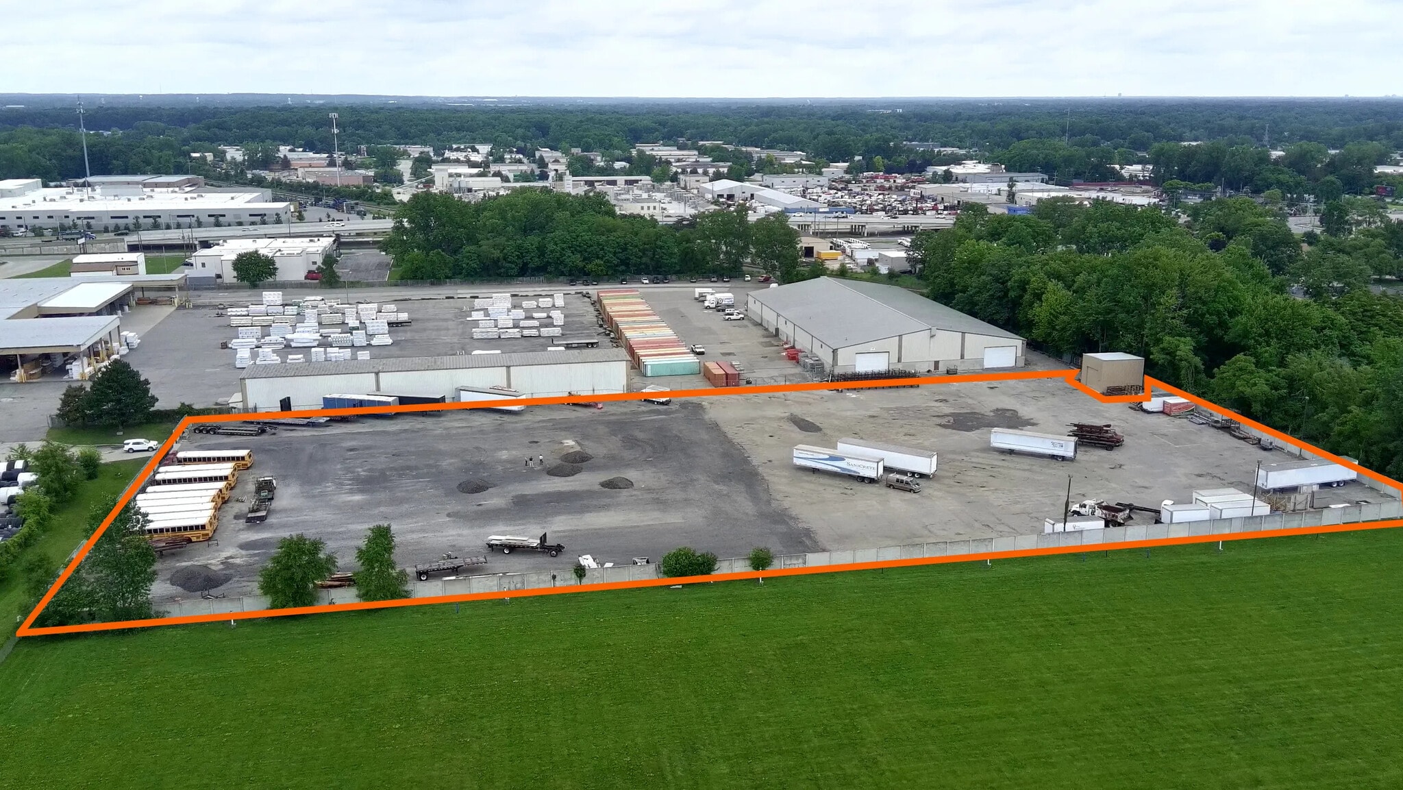 1552 Superior Pky, Westland, MI for lease Building Photo- Image 1 of 9