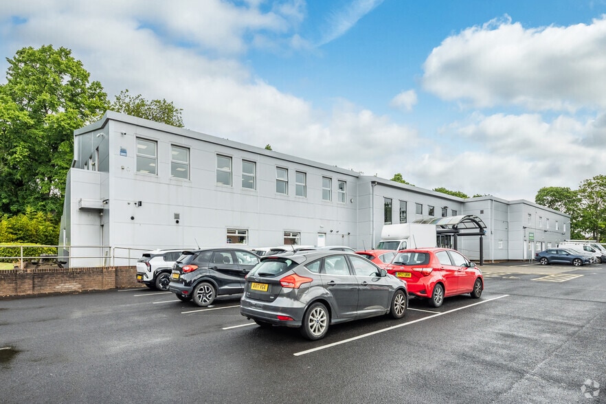 Meanygate, Preston for lease - Primary Photo - Image 1 of 5