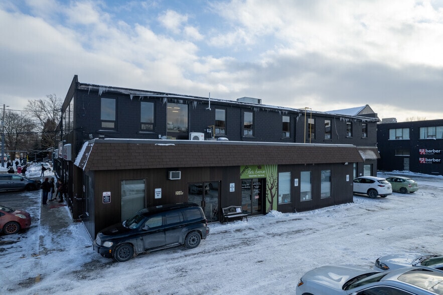 155-163 Suffolk St W, Guelph, ON à louer - Photo du bâtiment - Image 2 de 4