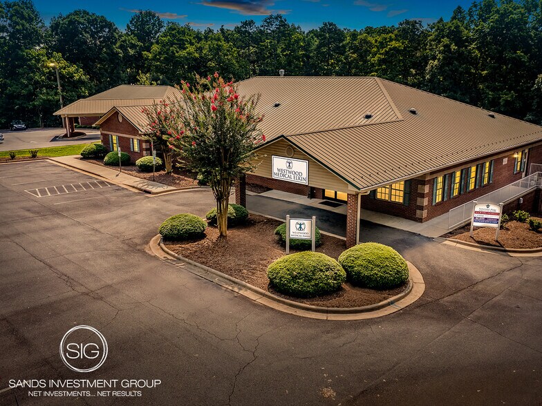 505 Samaritans Ridge Ct, Elkin, NC à vendre - Photo du bâtiment - Image 3 de 8