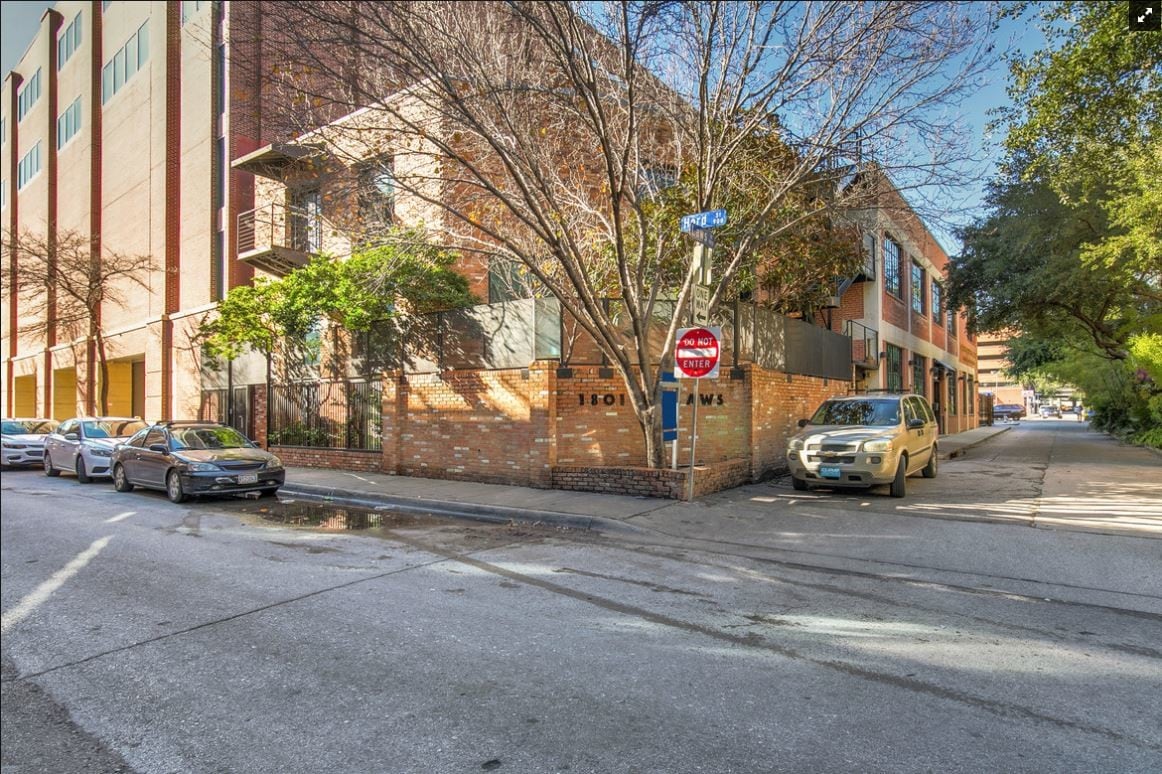 1801 Laws St, Dallas, TX for lease Primary Photo- Image 1 of 39