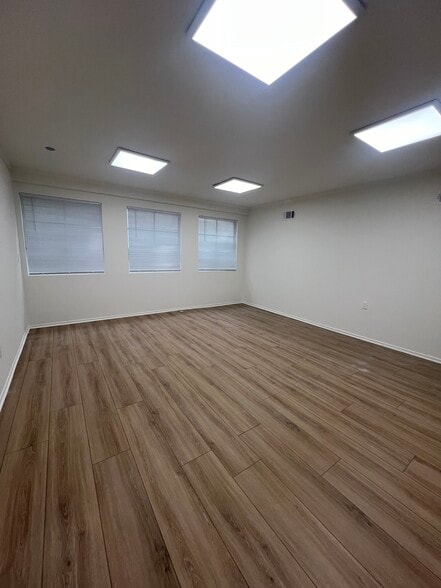 6210 Wilshire Blvd, Los Angeles, CA for lease - Interior Photo - Image 3 of 11