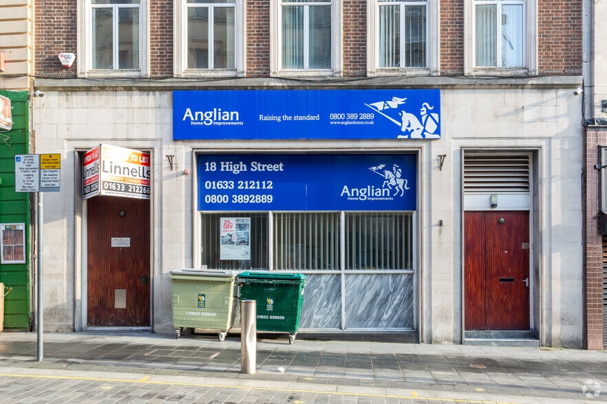 17-18 High St, Newport for lease - Building Photo - Image 2 of 4