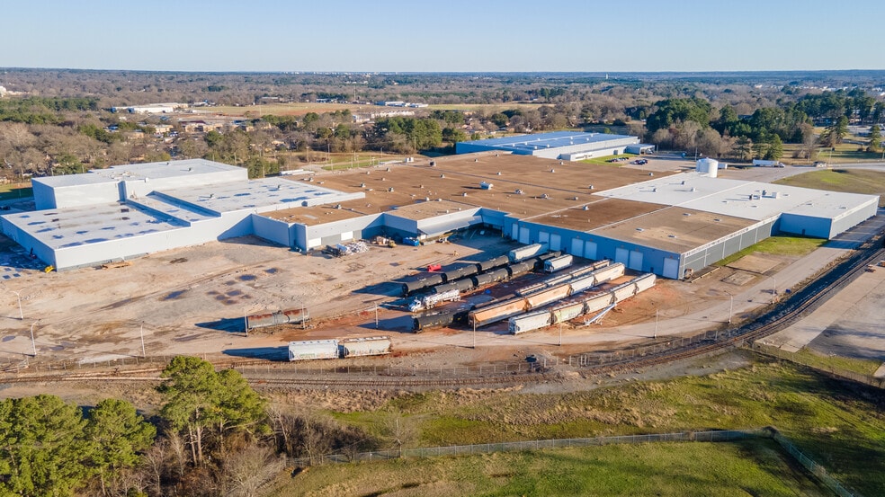 4350 W Loop 281, Longview, TX for lease - Building Photo - Image 2 of 5