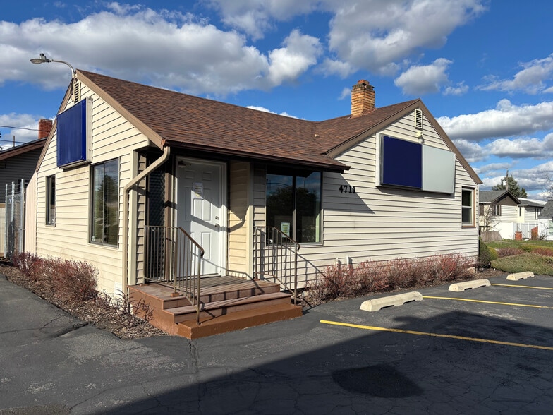 4711 N Maple St, Spokane, WA for lease - Primary Photo - Image 1 of 1