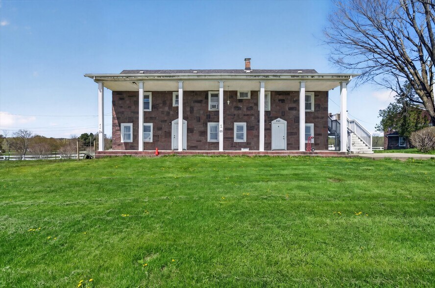 261 Bullville Rd, Montgomery, NY à vendre - Photo du bâtiment - Image 3 de 40