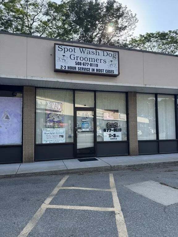 544 Milford Rd, Swansea, MA à vendre Photo du bâtiment- Image 1 de 1