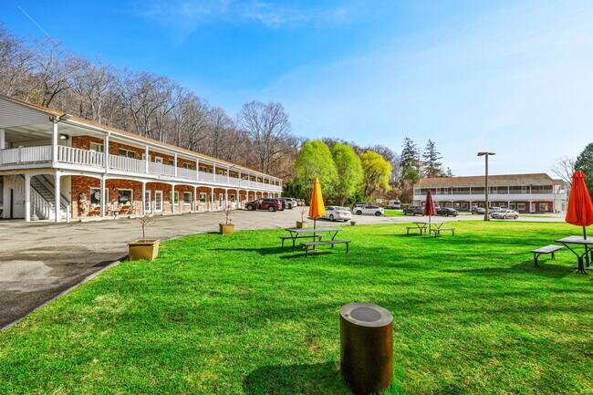 More details for 529-533 Route 52, Carmel, NY - Retail for Sale