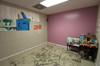 7602-7644 15th St E, Sarasota, FL for lease Interior Photo- Image 2 of 8