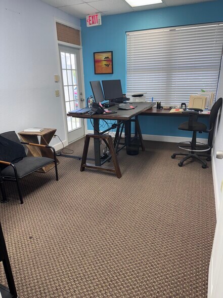 412-414 Madrid Blvd, Punta Gorda, FL à louer - Photo du bâtiment - Image 2 de 13