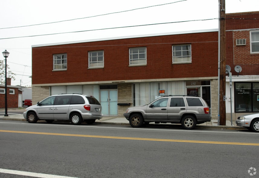 230-232 Warren Ave, East Providence, RI for sale - Building Photo - Image 3 of 4