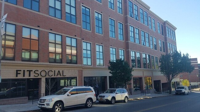 More details for 178 Main St, Poughkeepsie, NY - Retail for Lease