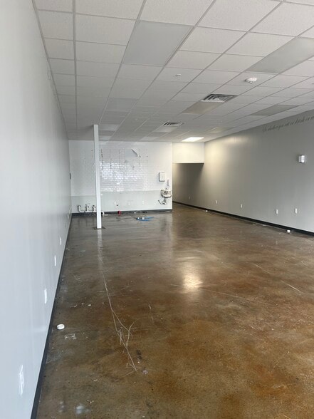 200-800 Merchants Dr, Oxford, MS à louer - Photo du bâtiment - Image 3 de 14