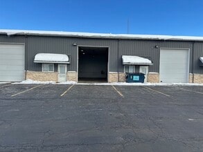 14537 Edison Dr, New Lenox, IL for lease Interior Photo- Image 1 of 12