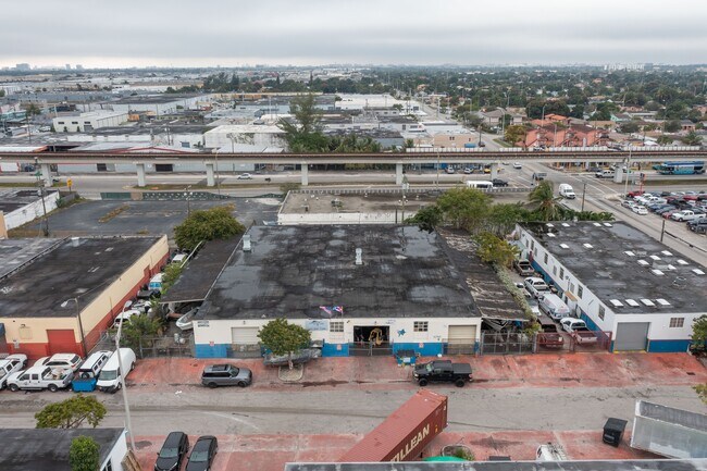 More details for 1040 E 26th St, Hialeah, FL - Industrial for Sale