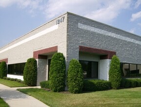 1247 N Church St, Moorestown, NJ for lease Building Photo- Image 1 of 2
