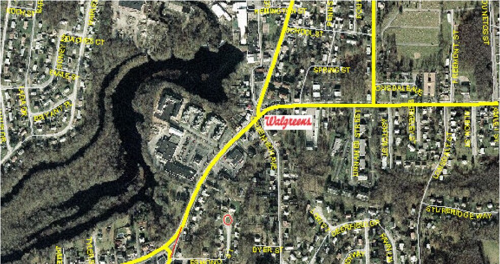 1 Cowessett Ave, West Warwick, RI à louer - Aérien - Image 2 de 6