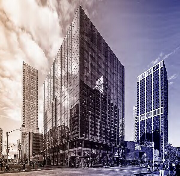 60 Bloor St W, Toronto, ON à louer - Photo du bâtiment - Image 1 de 30