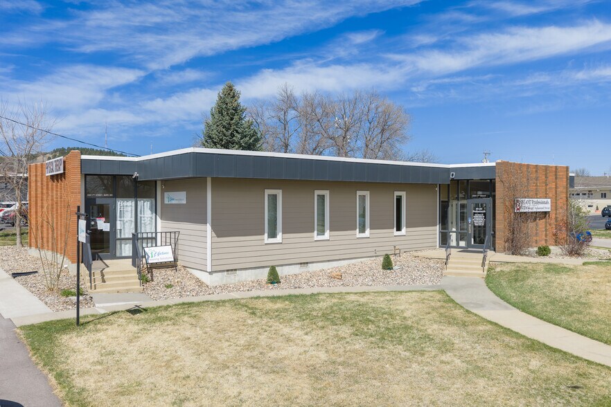 2001 7th St, Rapid City, SD à louer - Photo du bâtiment - Image 2 de 28