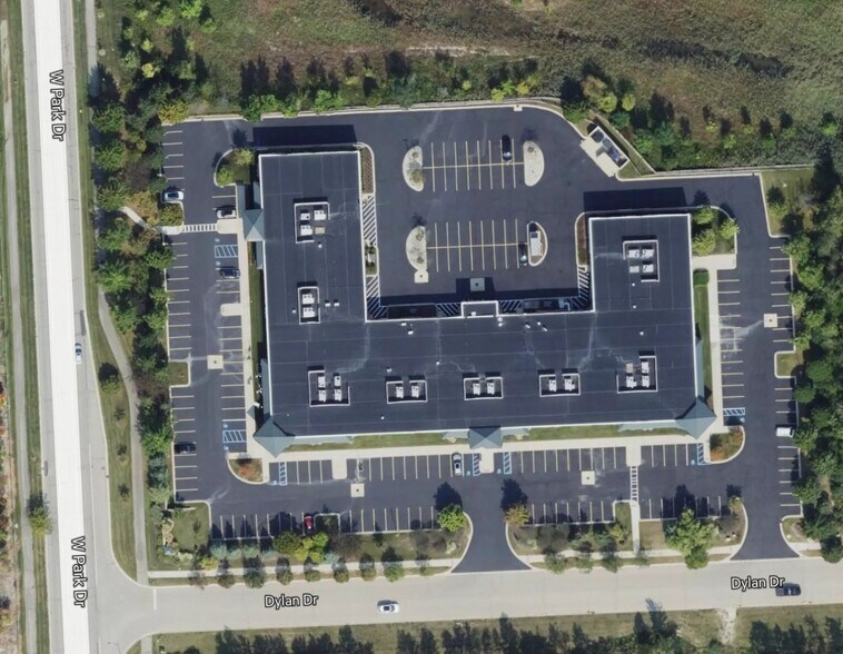 46280 Dylan Dr, Novi, MI à louer - Aérien - Image 2 de 19