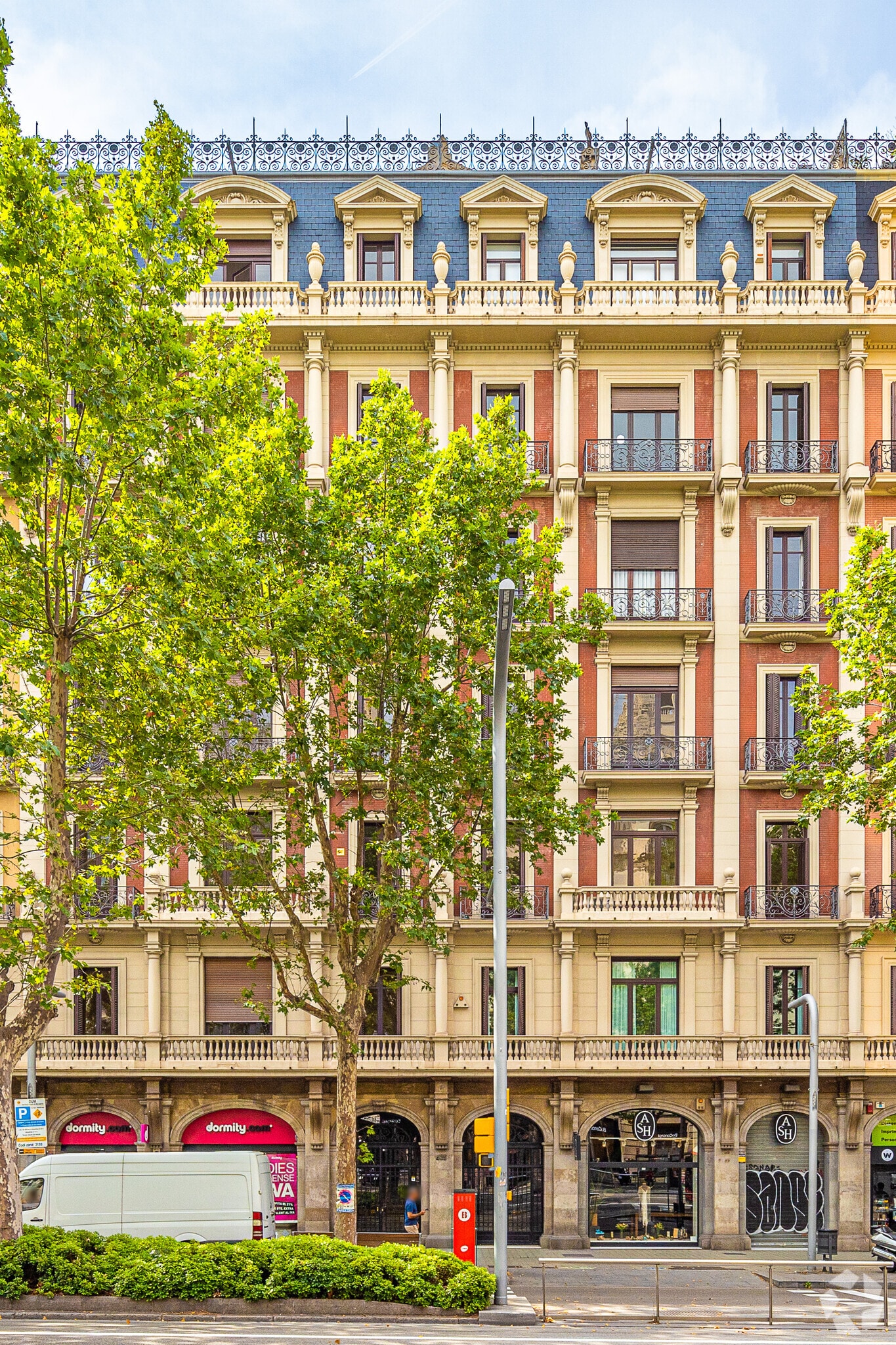 Bureau dans Barcelone, Barcelona à louer Photo principale- Image 1 de 2