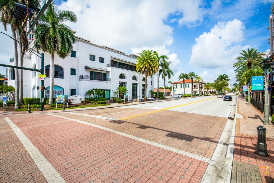 490 E Palmetto Park Rd, Boca Raton, FL à louer - Photo du bâtiment - Image 3 de 8
