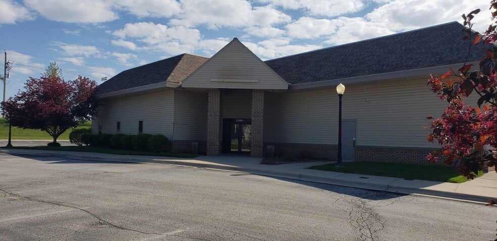 5225 N 158th Ave, Omaha, NE for sale - Building Photo - Image 3 of 15