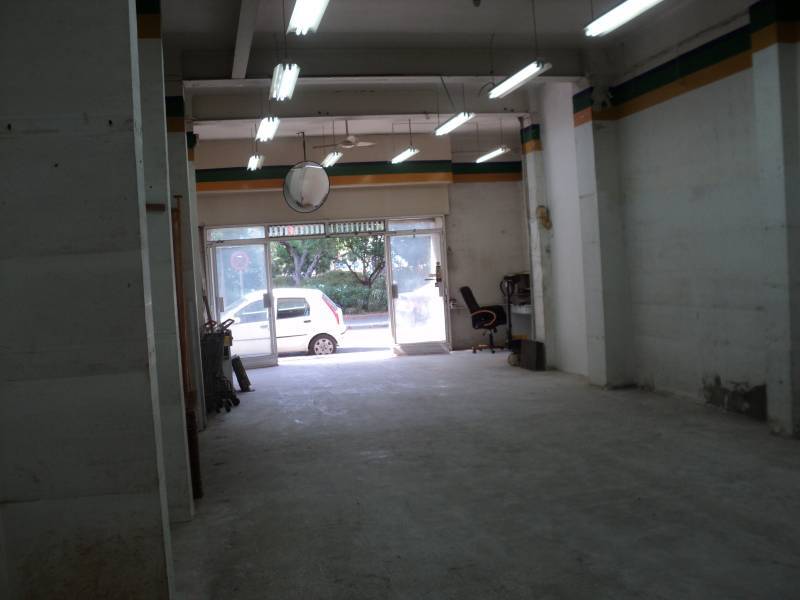 Retail in Vilanova i la Geltrú, Barcelona for lease Interior Photo- Image 1 of 5