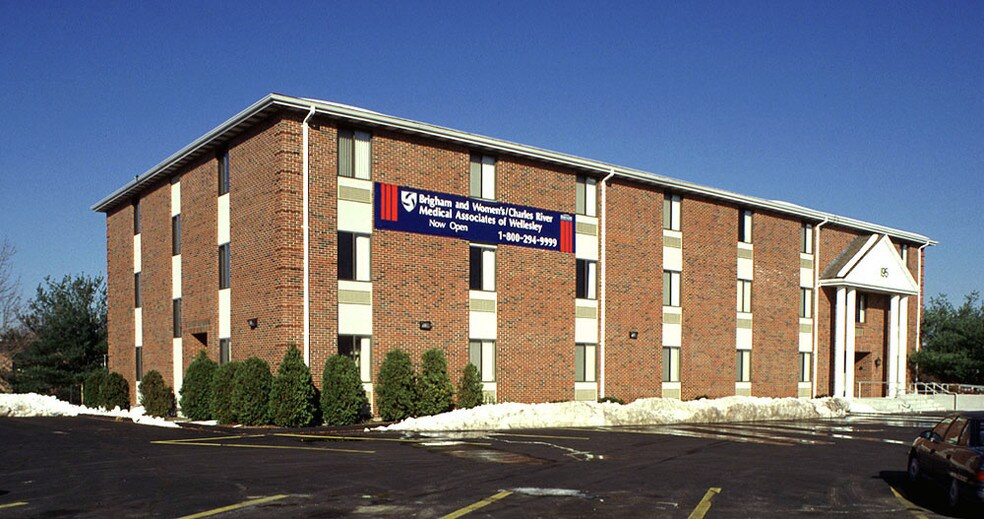 195 Worcester St, Wellesley, MA à louer - Photo du bâtiment - Image 2 de 7