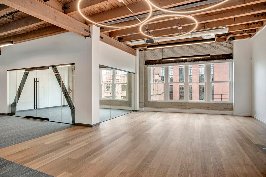 222 2nd Ave S, Seattle, WA à louer - Photo du bâtiment - Image 2 de 9